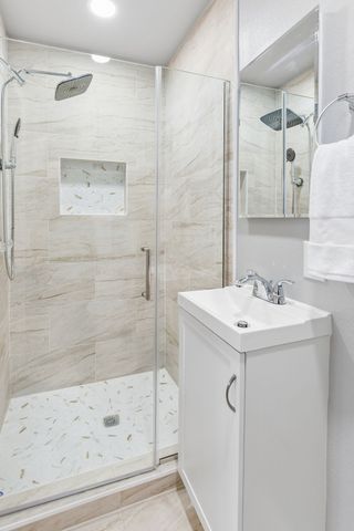 104 N Weatherred Drive, Richardson, TX 75080