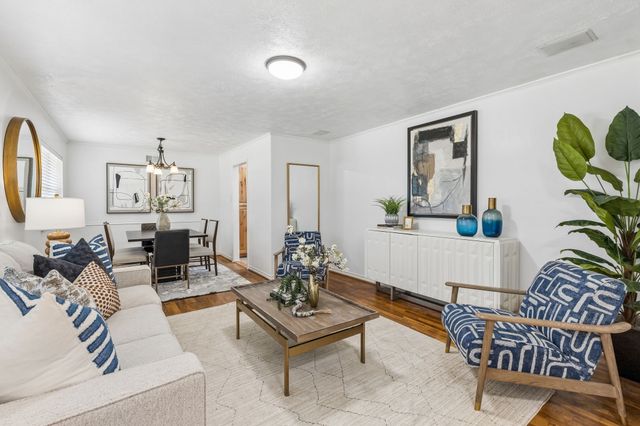 104 N Weatherred Drive, Richardson, TX 75080
