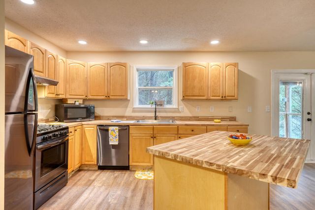 553 Grayce Lane, Hiawassee, GA 30546