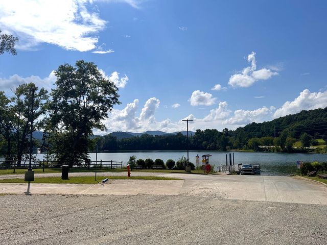 553 Grayce Lane, Hiawassee, GA 30546