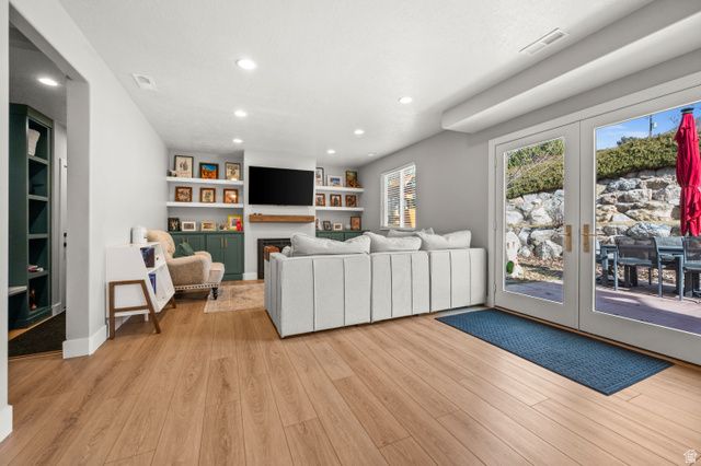 8461 DANEBORG CIR, Cottonwood Heights, UT 84121