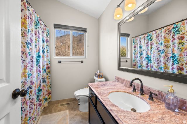 8461 DANEBORG CIR, Cottonwood Heights, UT 84121