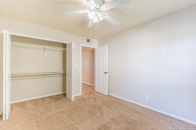 10561 Starcrest, San Antonio, TX 78217