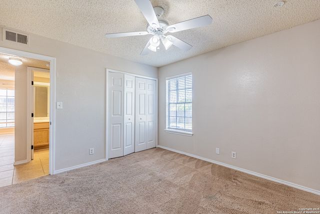 10561 Starcrest, San Antonio, TX 78217