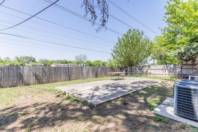 10561 Starcrest, San Antonio, TX 78217