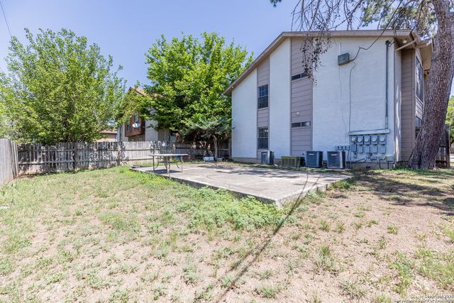 10561 Starcrest, San Antonio, TX 78217