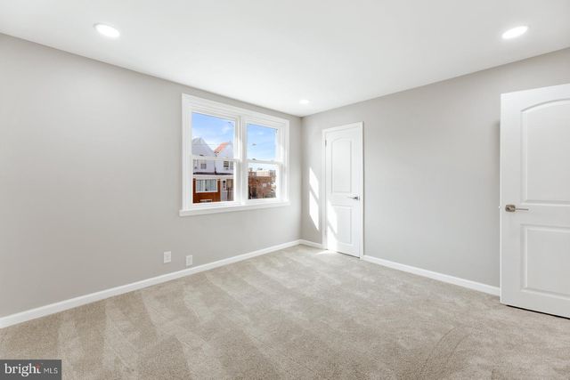 3941 K ST, Philadelphia, PA 19124