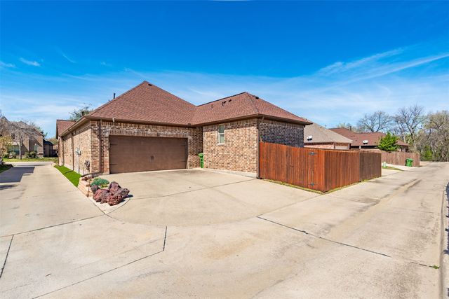 7420 Park Place Drive, North Richland Hills, TX 76182