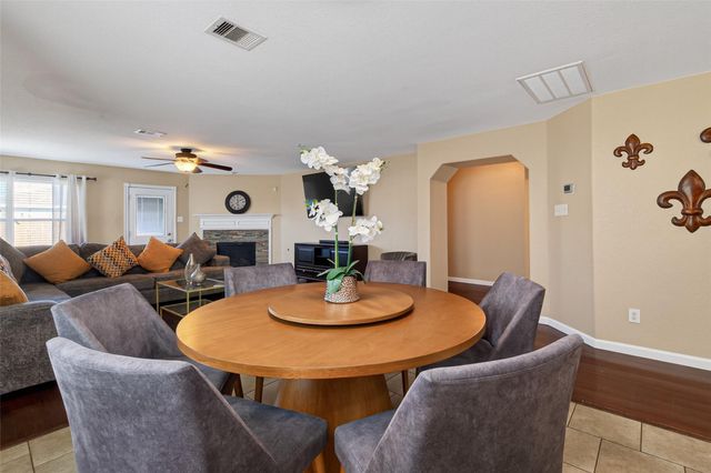 1918 Skipwood Drive, Missouri City, TX 77489