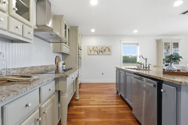 1713 REYNOLDS ROAD, De Leon Springs, FL 32130