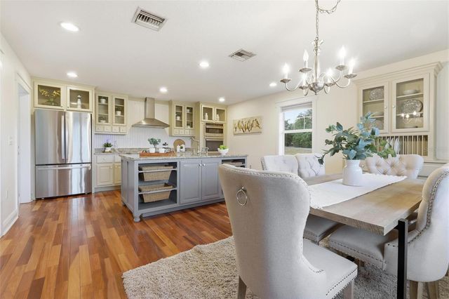 1713 REYNOLDS ROAD, De Leon Springs, FL 32130