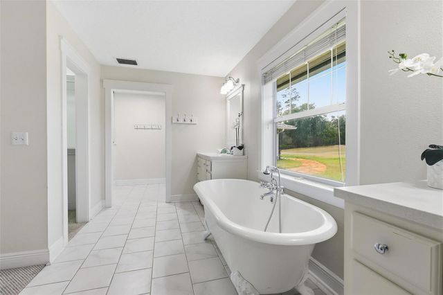 1713 REYNOLDS ROAD, De Leon Springs, FL 32130