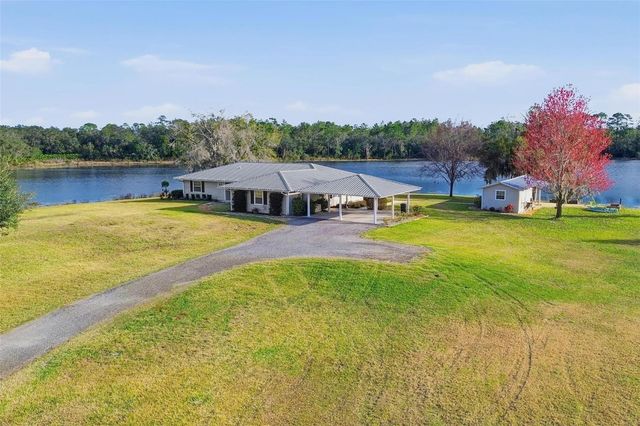 1713 REYNOLDS ROAD, De Leon Springs, FL 32130