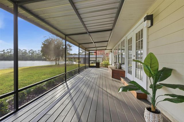 1713 REYNOLDS ROAD, De Leon Springs, FL 32130