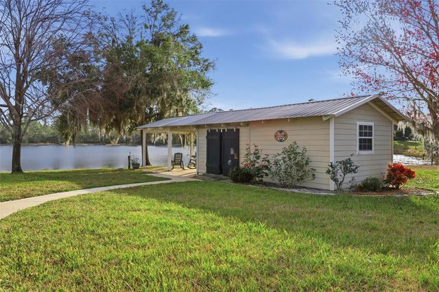 1713 REYNOLDS ROAD, De Leon Springs, FL 32130