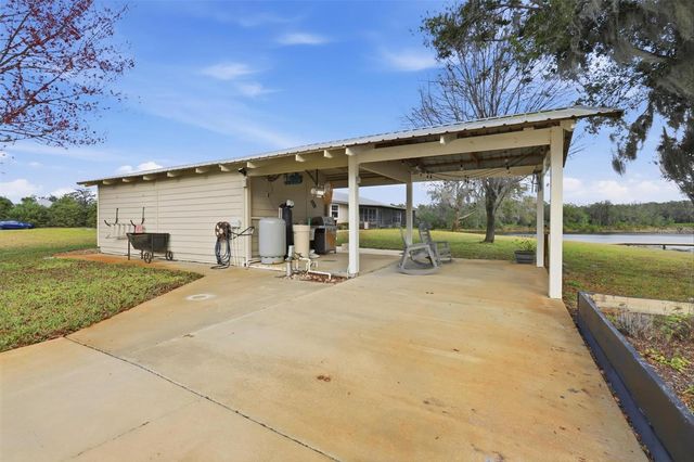 1713 REYNOLDS ROAD, De Leon Springs, FL 32130