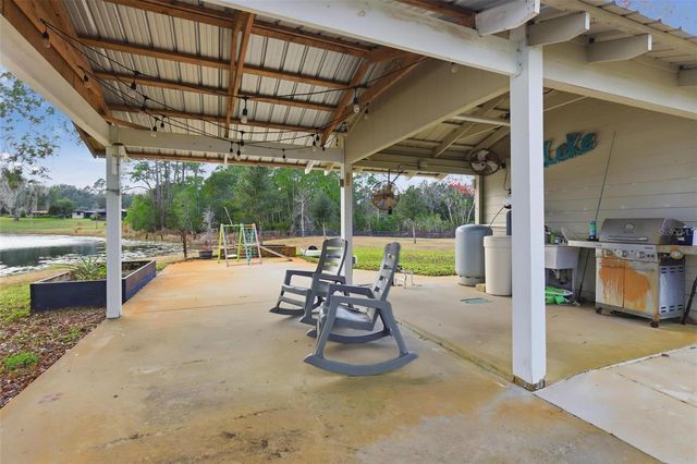 1713 REYNOLDS ROAD, De Leon Springs, FL 32130