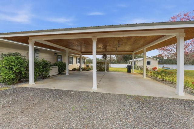 1713 REYNOLDS ROAD, De Leon Springs, FL 32130