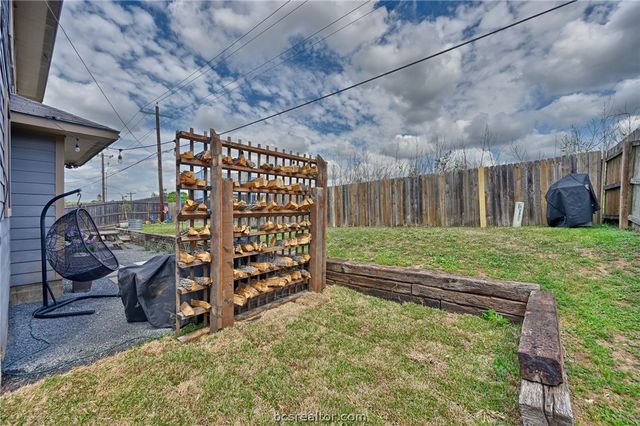 2403 Cheyenne Drive, Brenham, TX 77833