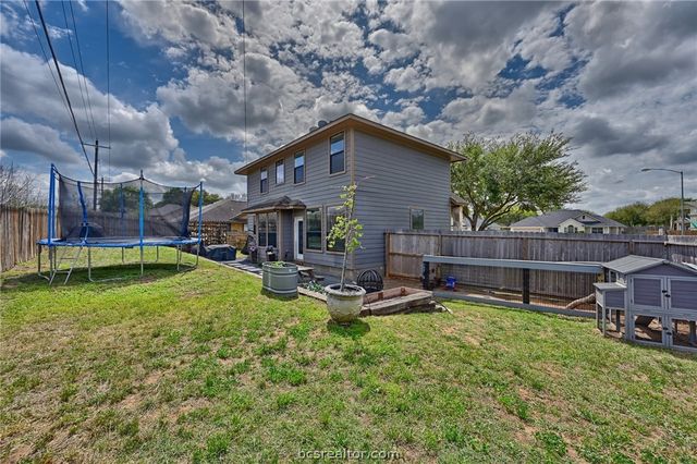2403 Cheyenne Drive, Brenham, TX 77833