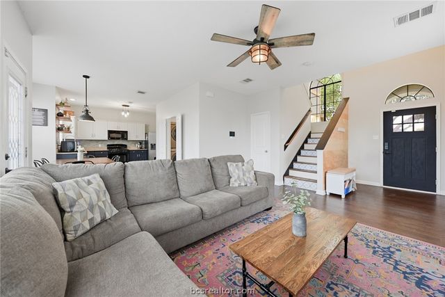 2403 Cheyenne Drive, Brenham, TX 77833