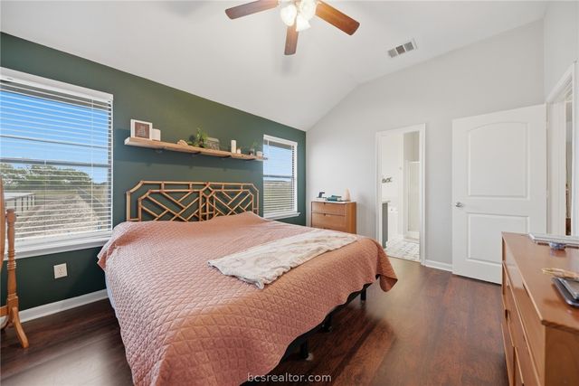 2403 Cheyenne Drive, Brenham, TX 77833