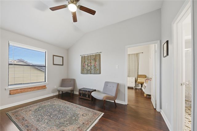 2403 Cheyenne Drive, Brenham, TX 77833