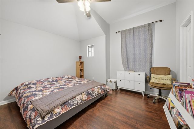 2403 Cheyenne Drive, Brenham, TX 77833