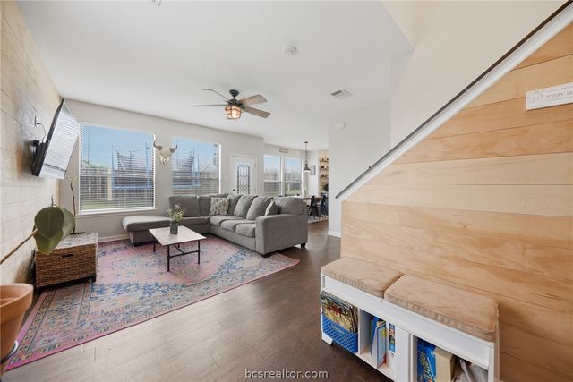 2403 Cheyenne Drive, Brenham, TX 77833