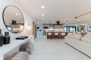 2415 NE 35th Drive, Fort Lauderdale, FL 33308
