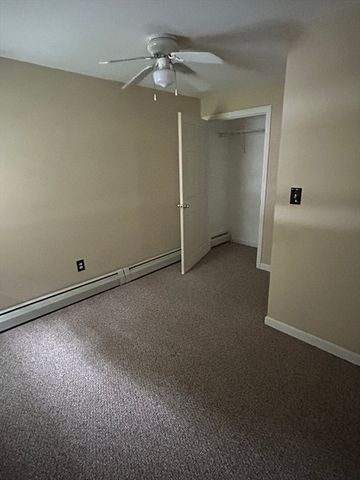 7 Valleyview Ct 3, Fitchburg, MA 01420