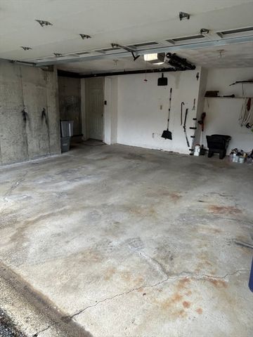 7 Valleyview Ct 3, Fitchburg, MA 01420