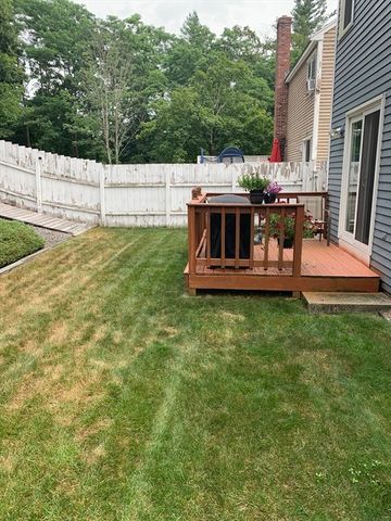 7 Valleyview Ct 3, Fitchburg, MA 01420