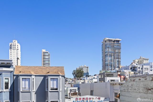 1285 Pacific Avenue, San Francisco, CA 94109