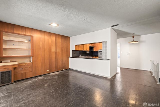 1285 Pacific Avenue, San Francisco, CA 94109
