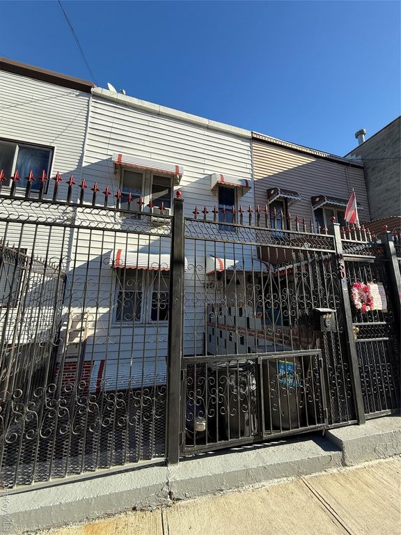 950 Rev James Polite Avenue, Bronx, NY 10459