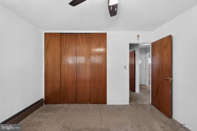 17 IDOLSTONE RD, Levittown, PA 19057