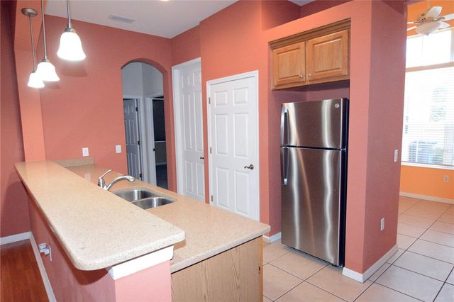 2294 SIFIELD GREENS WAY 2294, Sun City Center, FL 33573