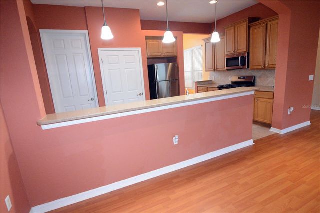 2294 SIFIELD GREENS WAY 2294, Sun City Center, FL 33573