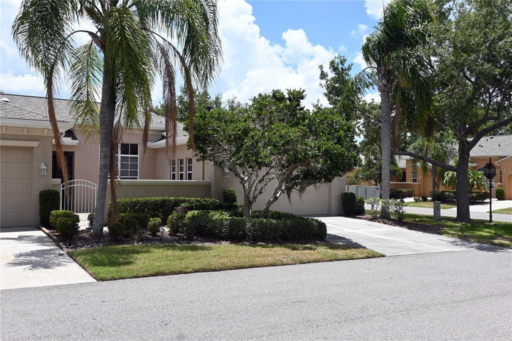 2294 SIFIELD GREENS WAY 2294, Sun City Center, FL 33573