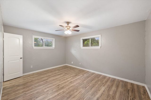 2322 W 1st Avenue, Corsicana, TX 75110