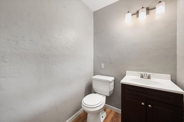 2322 W 1st Avenue, Corsicana, TX 75110