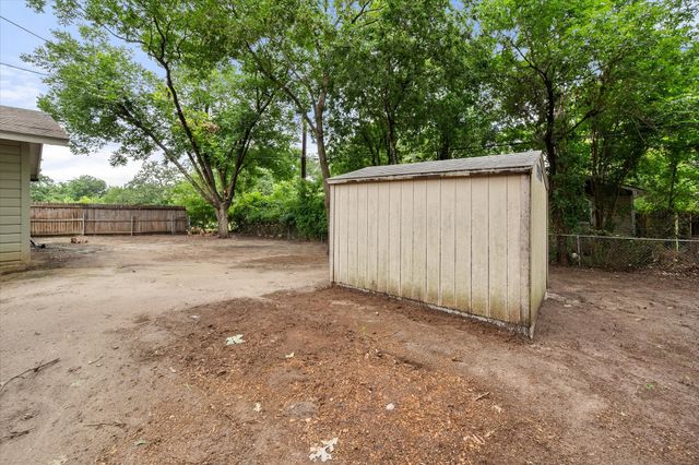 2322 W 1st Avenue, Corsicana, TX 75110