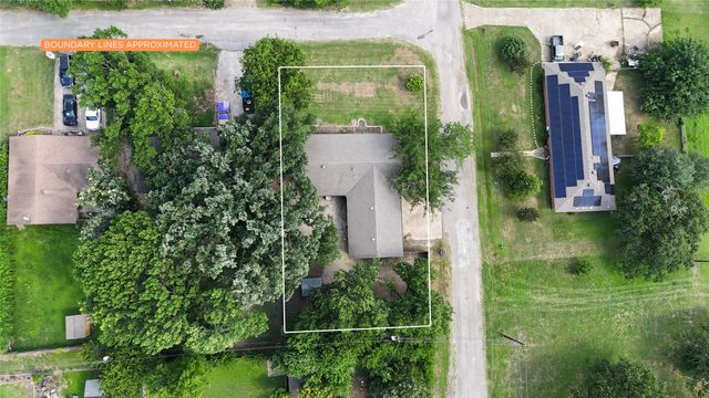 2322 W 1st Avenue, Corsicana, TX 75110