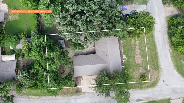 2322 W 1st Avenue, Corsicana, TX 75110