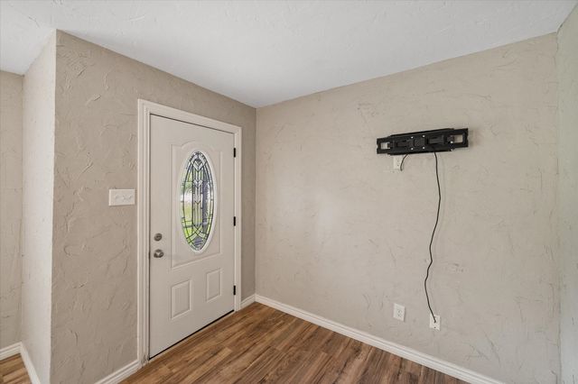 2322 W 1st Avenue, Corsicana, TX 75110