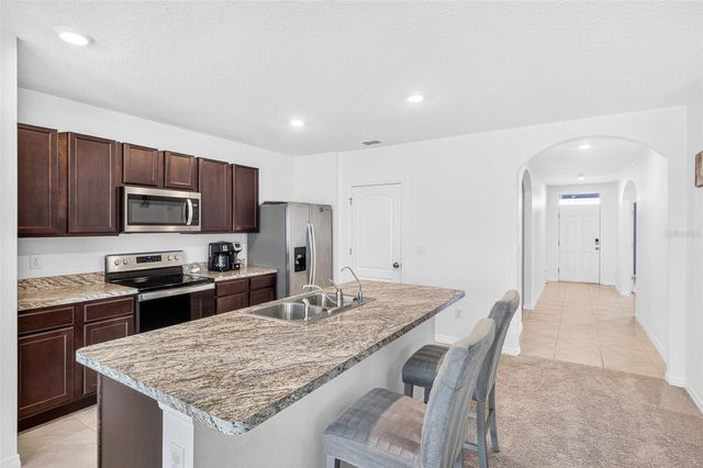 1351 FOX SQUIRREL DRIVE, Davenport, FL 33897