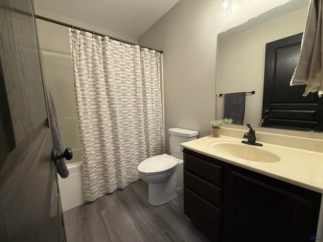 14827 GLENWOOD DR, Summerset, SD 57769