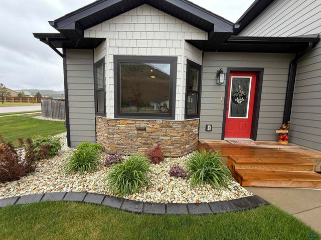 14827 GLENWOOD DR, Summerset, SD 57769