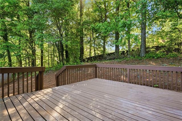 204 Five Iron Court NW, Kennesaw, GA 30144